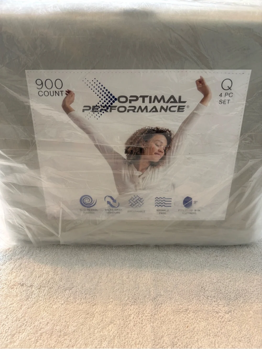 900-Count Queen Sheet Set in White - 4 Piece